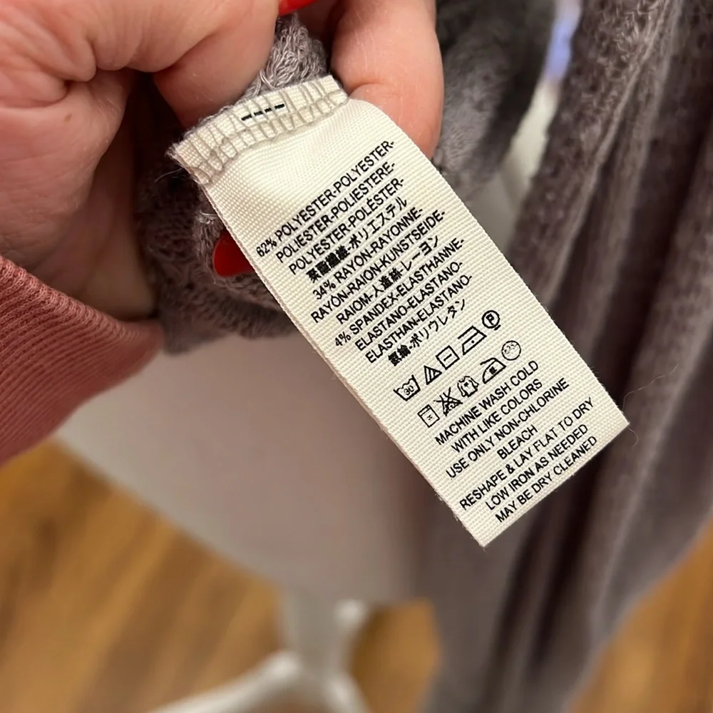 NWOT FREE PEOPLE LACE FREE PEOPLE DREAM GIRL V-NECK BISHOP SLEEVE KNIT TOP - XS - Picture 7 of 7